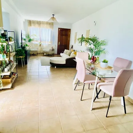 Будинок відпочинку Big House Adeje Deluxe By Deihu Experiences