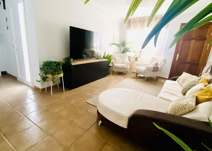 Будинок відпочинку Big House Adeje Deluxe By Deihu Experiences